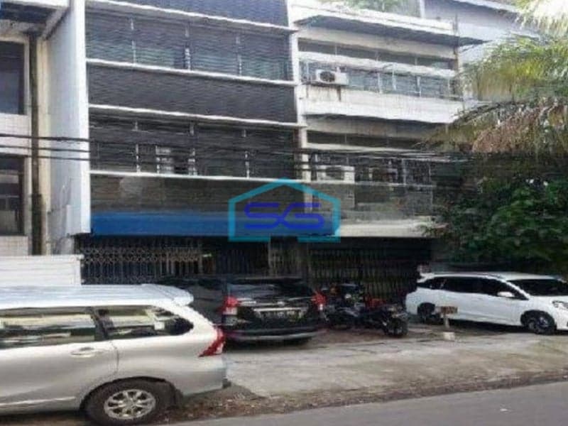 Dijual Ruko Bagus Rapih Di Jakarta Pusat Halaman Luas