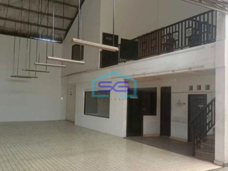Disewakan Ruang Usaha Ex Showroom di Pinggir Jalan Sultan Agung Bekasi LB 500m2
