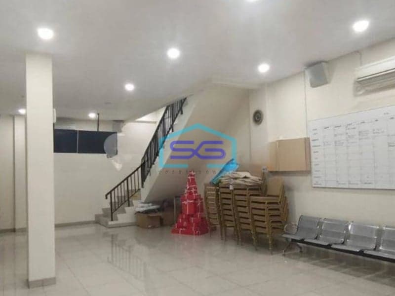 Dijual 2 Ruko Gandeng 4 Lantai di Green Lake Jakarta Barat LB 236m2