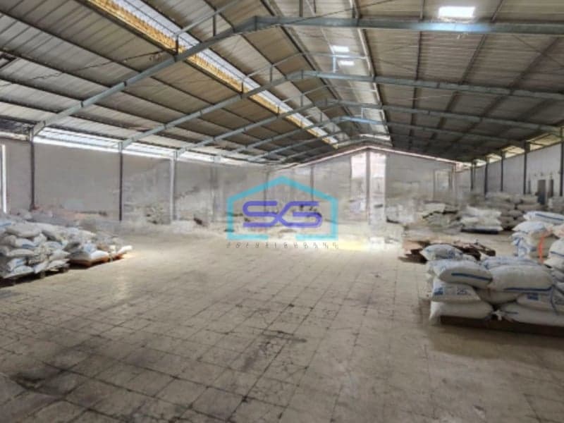 Dijual Gudang Lokasi Strategis di Semarang Luas Bangunan  4600 m²