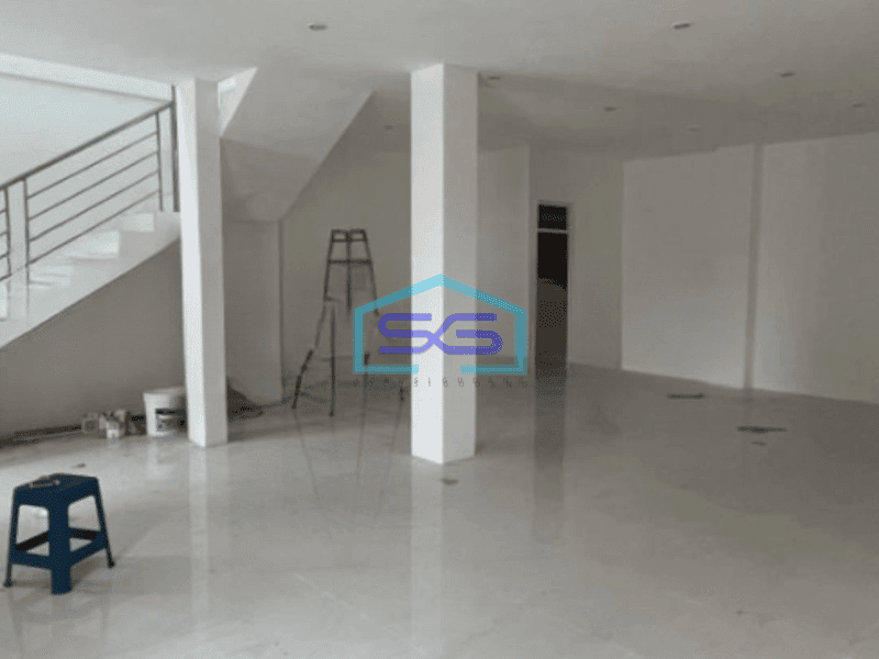 Disewakan Ruko 2 Lantai Luas Tanah 128 m² Lokasi Surabaya Kota