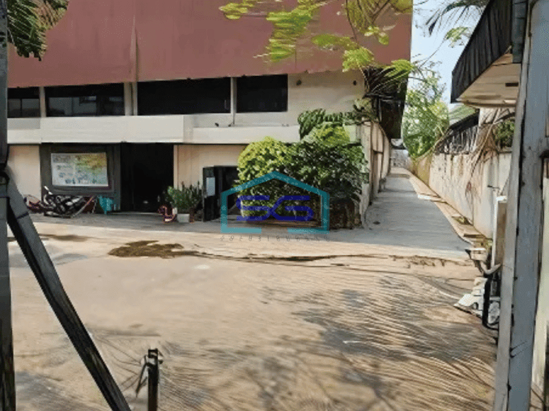 Dijual Tanah di Kapuk Jakarta Utara Ada Bangunan Hadap Barat Daya Cocok Untuk Gudang