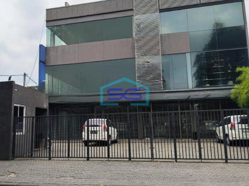 Dijual Ruko Gandeng 2 di Kebun Jeruk, Jakarta Barat LB 336m2