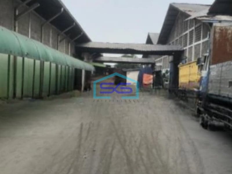 Dijual Pabrik Akses Container 40 Feet Luas Bangunan 16500 m² di Cikupa Tangerang