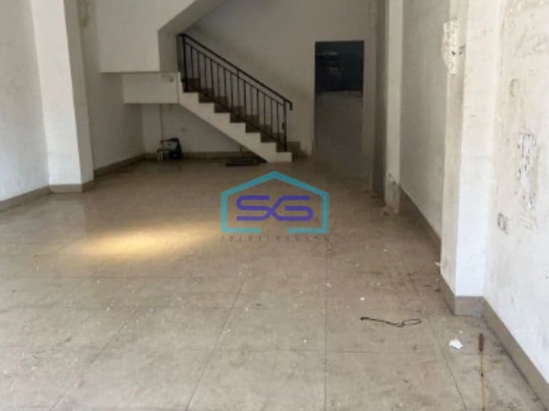 Dijual Ruko di Green Garden Jakarta barat Sudah Renovasi SHM LB 300m2