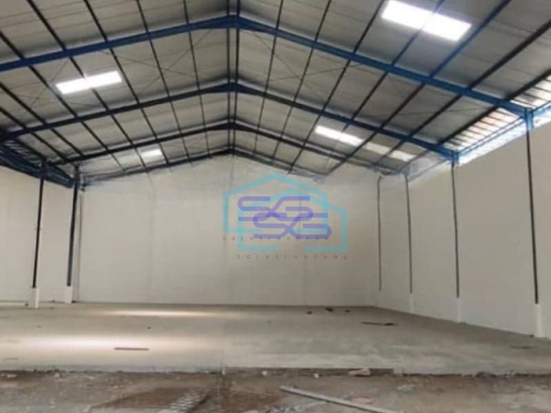 Disewakan Gudang Akses Container Luas Bangunan  1400 m² Lokasi Strategis di Ngaliyan Semarang