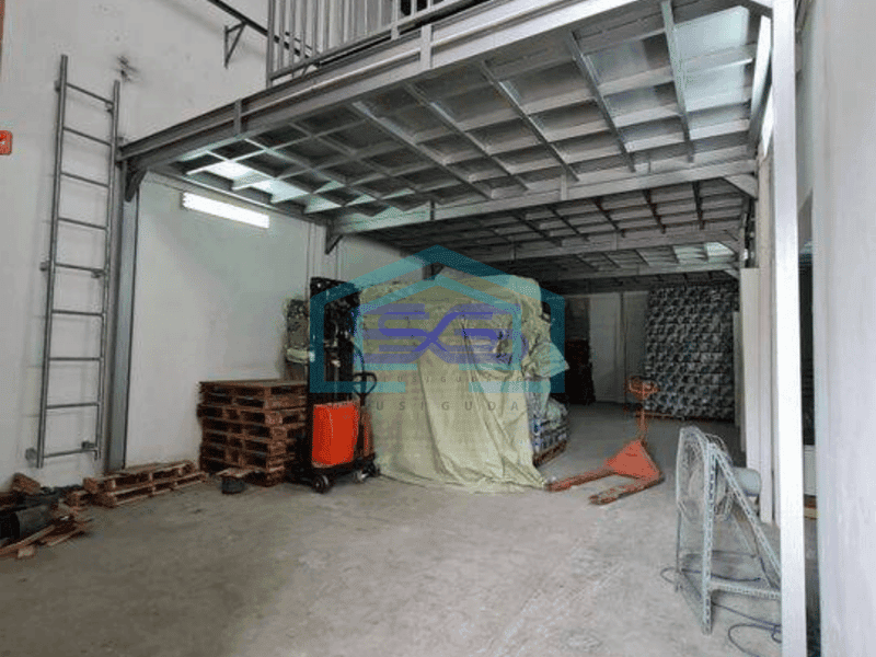 Disewakan Gudang 2 Lantai Bizpark Daan Mogot Hook