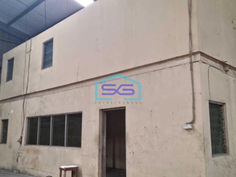 Disewakan Gudang Akses Container 40 Feet Luas Bangunan  672 m² di Jakarta Timur