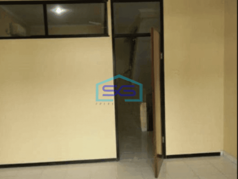 Dijual Ruko Rapih Luas Bangunan  270 m² di Gajah Mada Jakarta Pusat