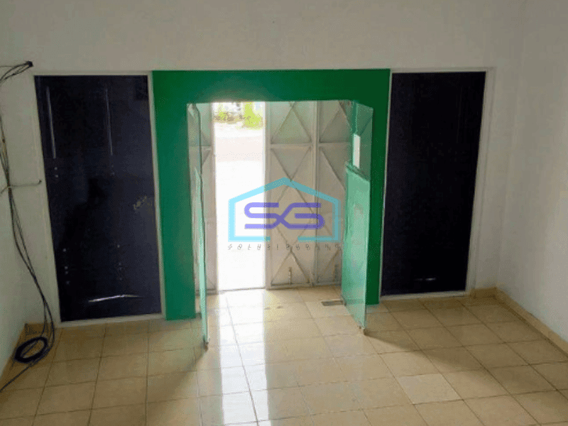 Disewakan Ruko 3 Lantai Siap Pakai di Banjarsari Solo Luas Bangunan  165 m²