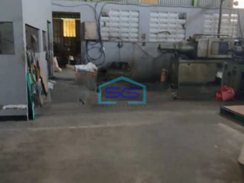 Disewakan Gudang Akses Container Luas Bangunan  700 m² Lokasi di Sepatan Tangerang