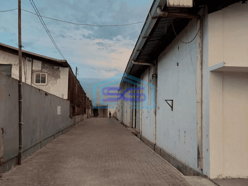 Disewakan atau dijual gudang di jl kapuk kamal raya Jakarta Barat