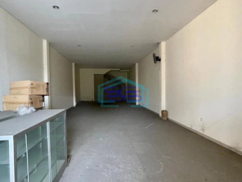 Disewakan Ruko 2 Lantai Strategis di Jalan Ir Juanda Solo LB 354m2