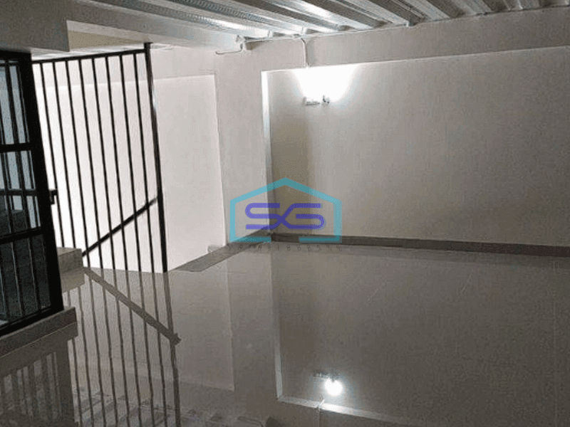 Disewakan Ruko Ex Showroom Di Jl Yos Sudarso Manado Cocok Buat Ekspedisi Cargo LB 300m2