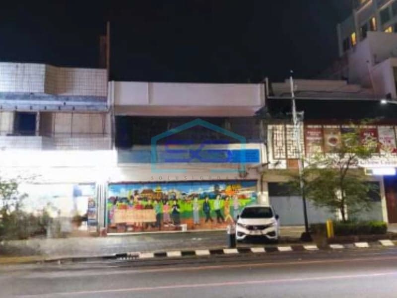 Disewakan Ruko Lokasi Di Tengah Kota Pinggir Jalan Slamet Riyadi Jawa Tengah Cocok Untuk Investasi Usaha LB 800m2