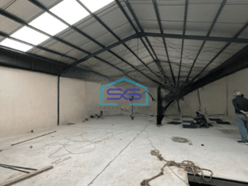 Disewakan Gudang Ada Lift Barang Luas Tanah  360 m² di Daan Mogot Tangerang