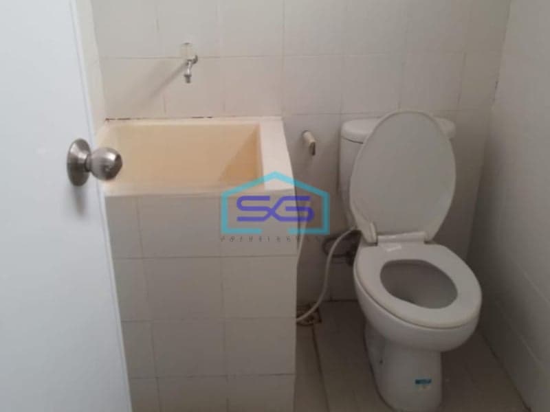 Disewakan Ruko 2 Lantai Luas Bangunan  100 m² di Tangerang