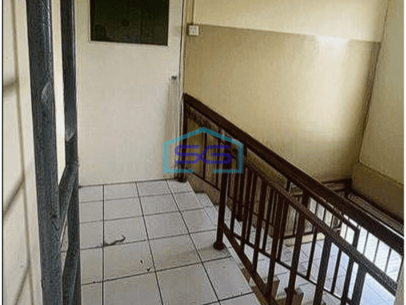 Dijual gudang gandeng 504m2 di Kamal