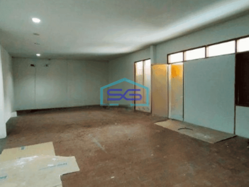 Disewakan Ruang Usaha di Surya Sumantri Bandung Luas Tanah  780 m² Lokasi Strategis