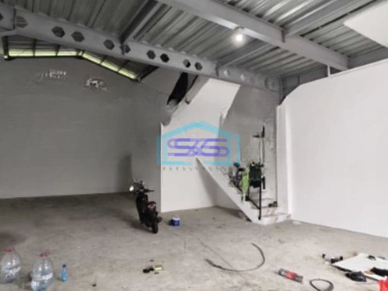 Disewakan Gudang Akses Container 40 Feet Luas Bangunan  190 m² Lokasi Kapuk Kamal Jakarta Barat