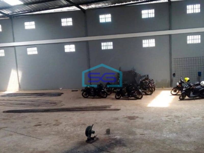 Dijual Gudang Lokasi Strategis Bisa Disewakan di Nanjung Bandung Lokasi Strategis LT 838m2