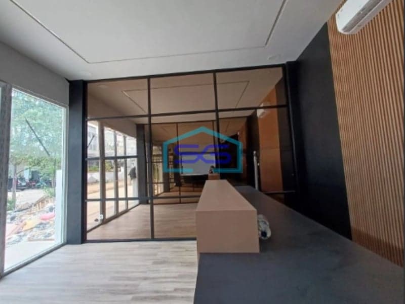 Disewakan Gudang Siap Pakai LB 657m² HGB Termurah Lokasi Strategis Kalideres Jakarta Barat