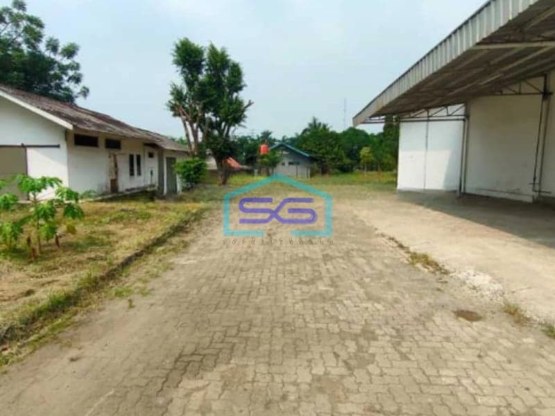 Dijual Tanah dan Bangunan Gudang Ex Pabrik di Daerah Pasar Kamis Tangerang LT 27070m2