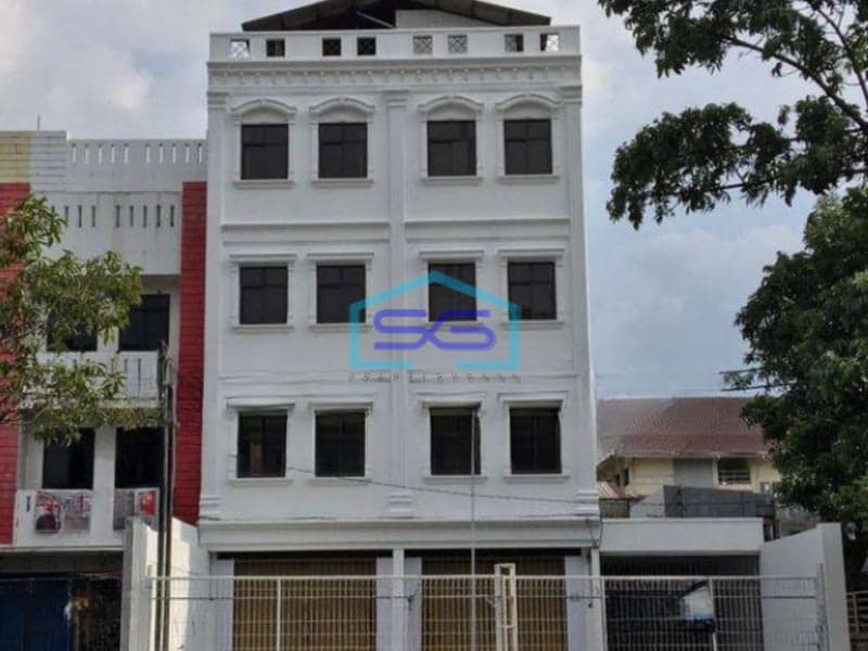 Dijual Ruko di Jl Lapangan Bola Kebon Jeruk Jakarta Barat