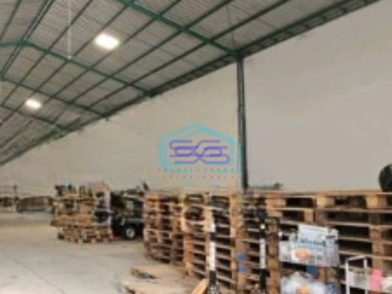 Disewakan Gudang Ada Kantor Luas Tanah  1260 m² Lokasi di Surabaya
