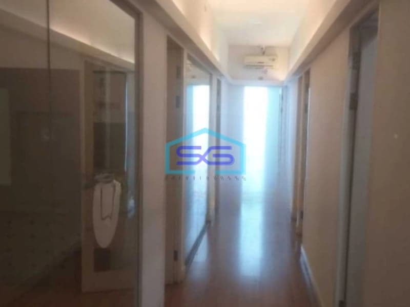 Dijual Kantor Luas Tanah 164 m² Lokasi Strategis di Karawaci Tangerang