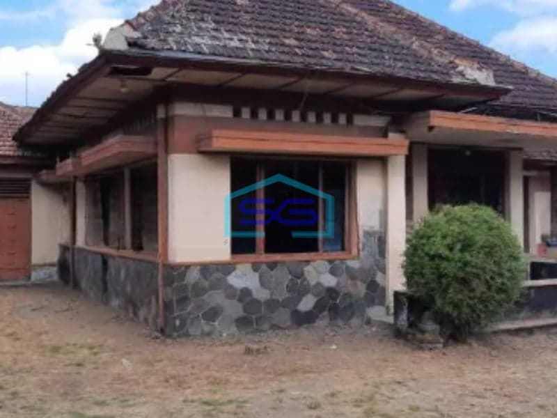 DIjual Tanah Bonus Rumah Klasik, Jakal, Condong Catur, Depok, Slemanv Luas Tanah 3076 m²