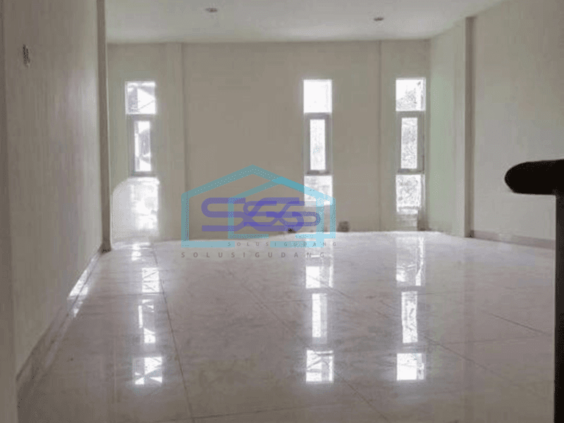 Disewa Ruko Baru Lokasi Sangat Strategis di Kopo Mainroad