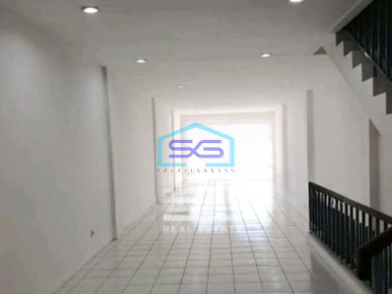 Disewakan Ruko Luas Bangunan 384 m² Lokasi di Jakarta Pusat