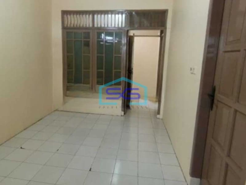 Disewakan Ruko Luas Bangunan 180 m² Lokasi Bebas Banjir di Bekasi