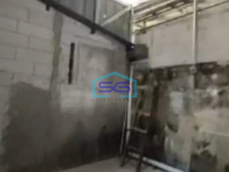 Disewakan Ruang Usaha Siap Pakai Dekat Summarecon Bekasi Luas Bangunan  80 m²