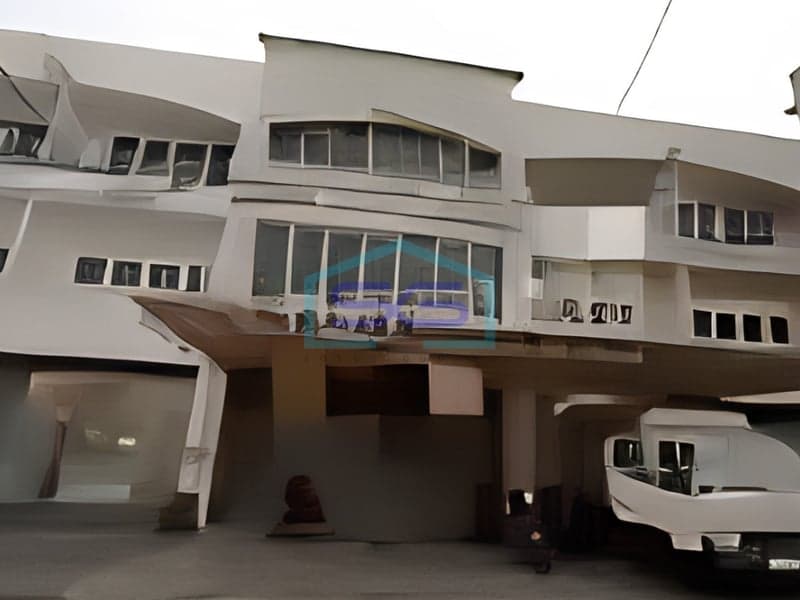 塞马朗市中心店屋出租，建筑面积420平方米