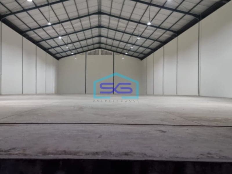 Disewakan Gudang Ada Loading Dock Luas Tanah 1500 m² Lokasi Semarang