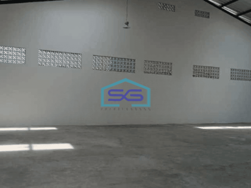 Disewakan  Gudang Lokasi Strategis Luas Bangunan 4660 m² di Narogong Bekasi