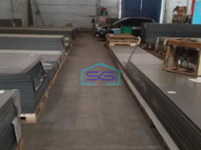 Dijual Gudang Ada Kantor Luas Tanah  1062 m² Lokasi di Jurumudi Tangerang