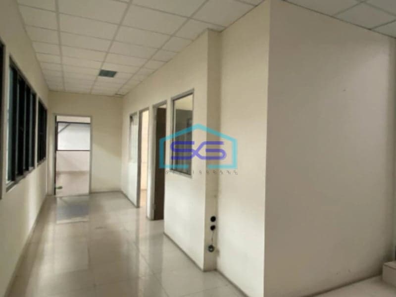 Disewakan Gudang Industri Delta Silicon Lippo Cikarang Luas Tanah 1991m2