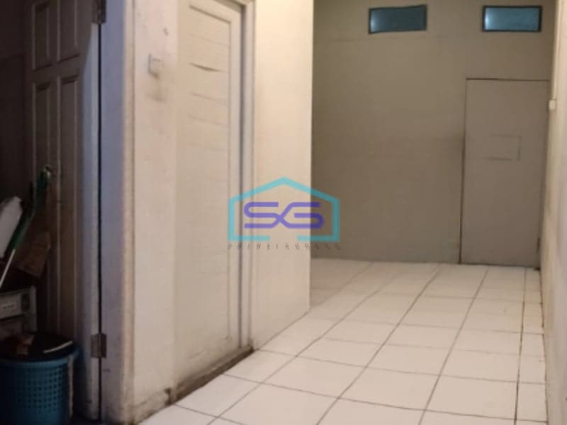 Disewakan Ruko 3 Lantai Luas Bangunan 155 m² Lokasi Strategis di Lowokwaru Malang