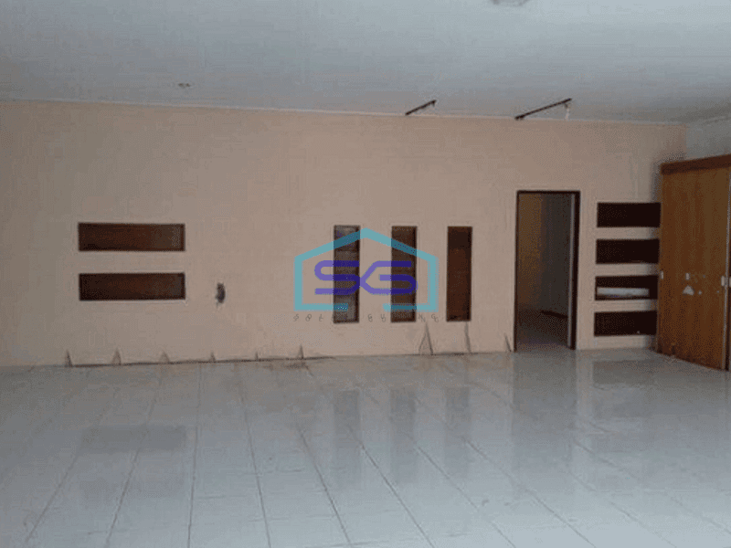 Disewakan Ruko di Pusat Kota Mojokerto 2 Lantai LB 270m2