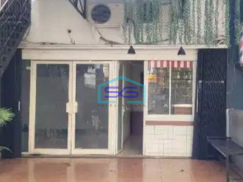 Disewakan Ruko Lokasi Sangat Strategis di Kebayoran Baru Jakarta Selatan