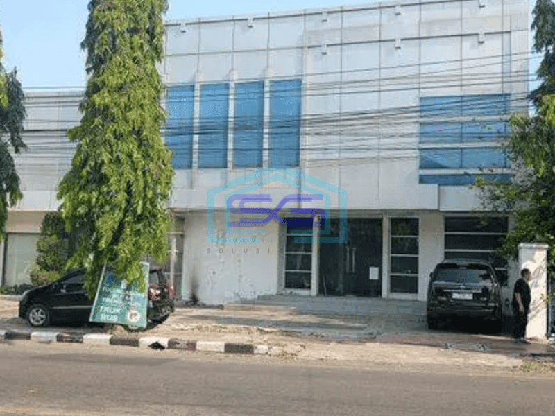 Disewakan Ruko dua lantai di pusat kota kediri