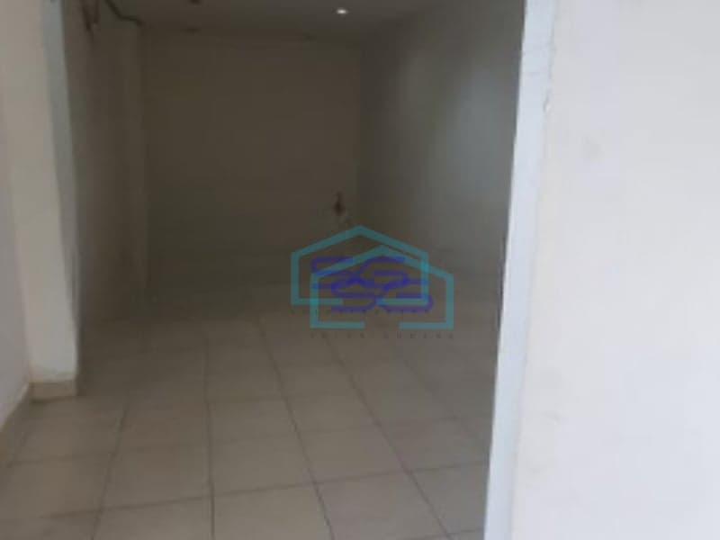 Disewakan Ruko Lokasi di Jakarta Utara Area Parkir Luas