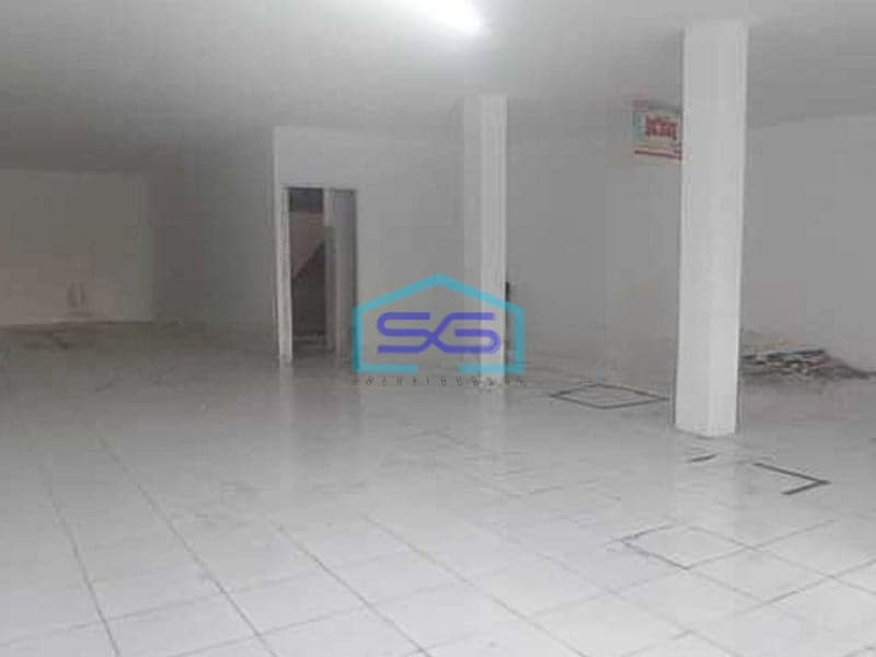 Disewakan Ruko 2 Lantai Siap Usaha LB 470m2 Lokasi Komersial di Bekasi Utara