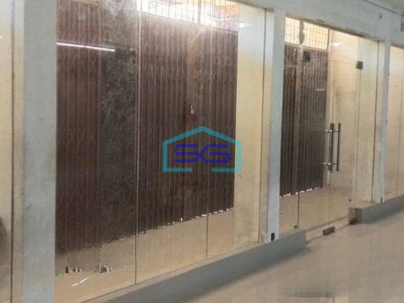 Disewakan Ruko Dengan Parkir Luas Di Jalan Ramai Kebon Jeruk Jakarta Barat