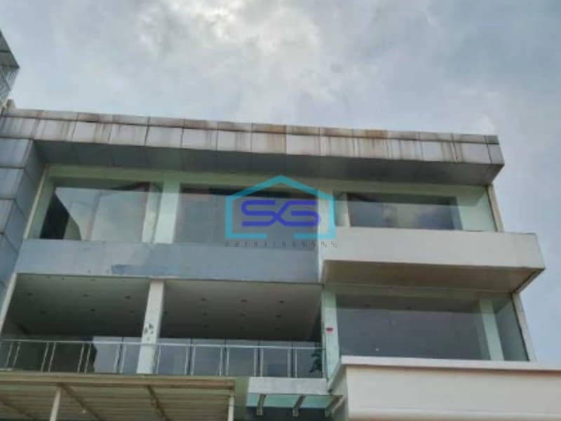 Disewakan Ruang Usaha di Gajah Mada Jakarta Pusat LB 2450m2