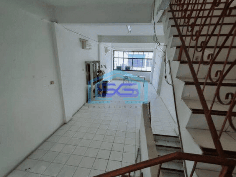 Dijual Ruko 4 Lantai Bisa Untuk Gudang di Pinangsia Jakarta Barat