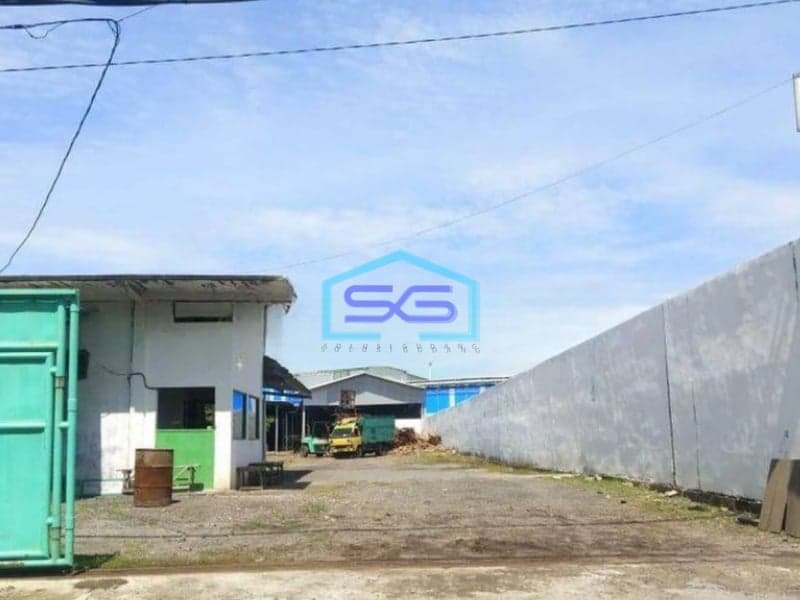 Dijual Murah Gudang Dan Pabrik Kayu Mayjend Sungkono Pusat Kota Gresik Bonus Mesin Dan Forklift